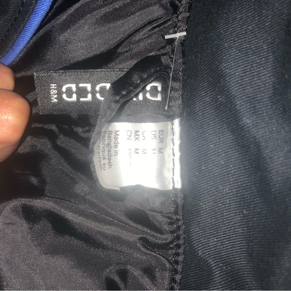 I’m selling a varsity jacket from H&M - Picture 3 of 6